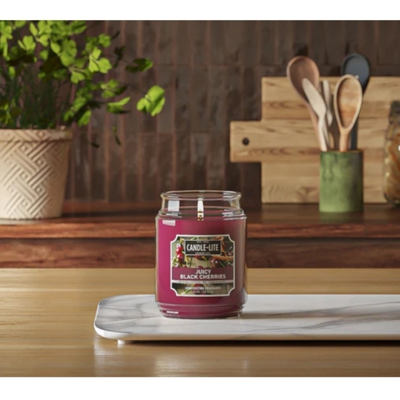 Candle-Lite • Juicy Black Cherries Candle - Picture 10 of 11
